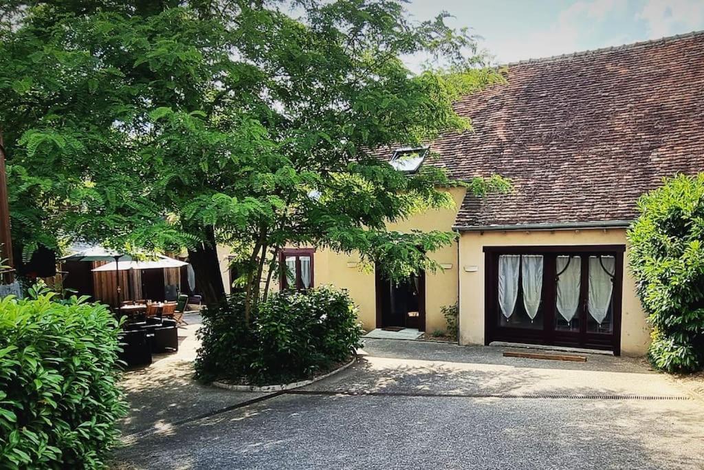 Grand Gite - Le Saint-Chrirtophe Châteauroux Exteriör bild